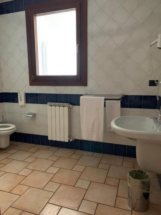 Hotel Lory Ficarolo المظهر الخارجي الصورة